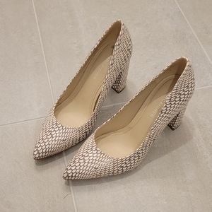 Marc Fisher Viviene Block heal pumps